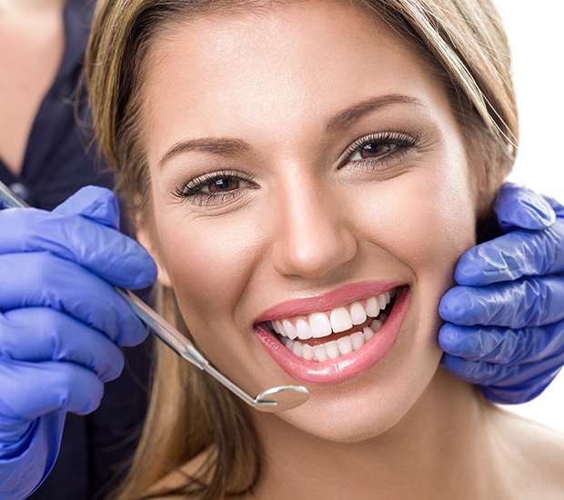 Milwaukee Teeth Whitening at Dentist